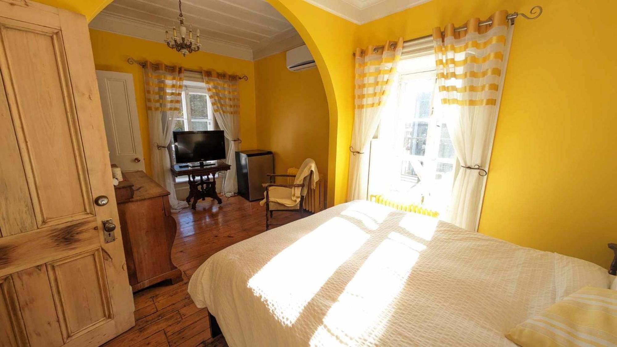 La Maison Rousseau Hotel Montmagny Eksteriør billede