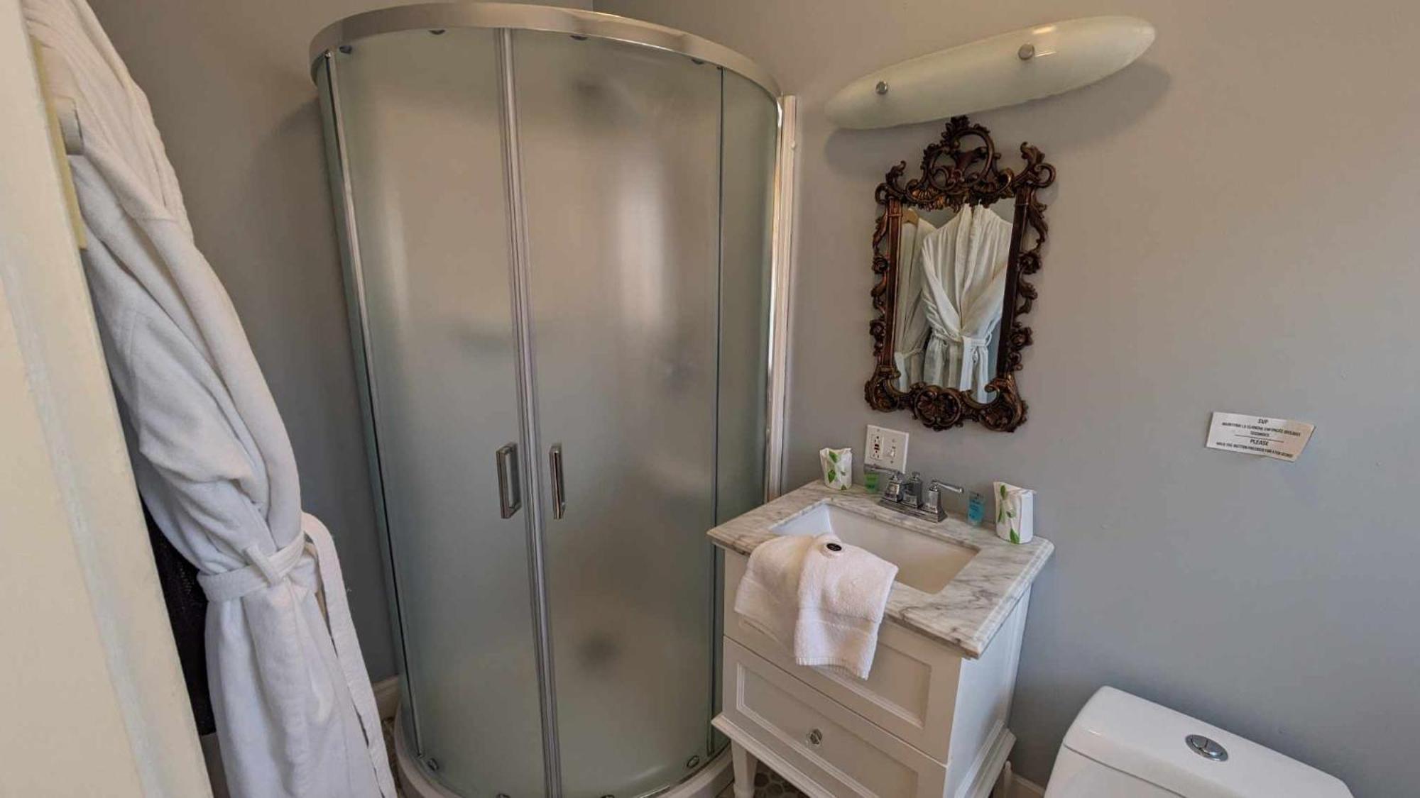 La Maison Rousseau Hotel Montmagny Værelse billede